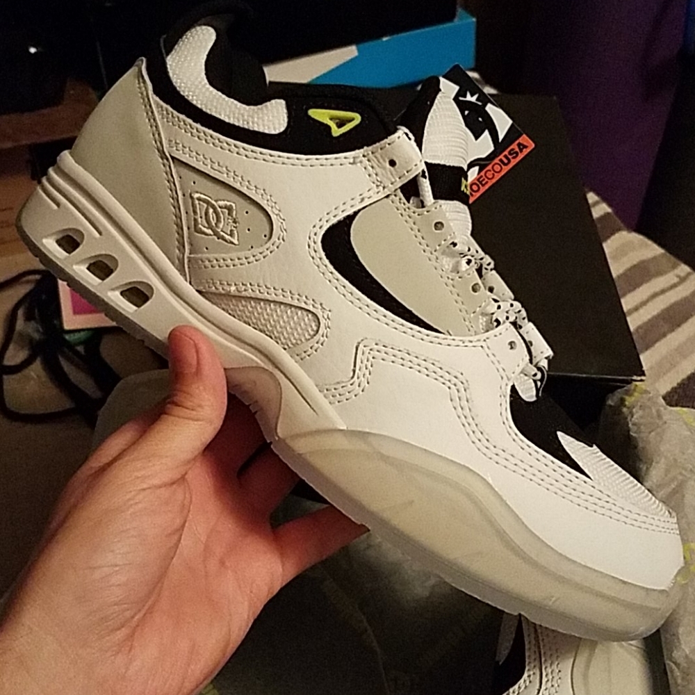 Sz 9 Dcshoes Kalis OG monkey time colab